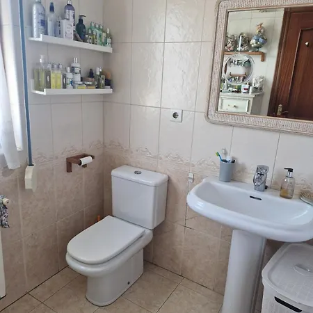 Casa Tranquila Con Jardin, *